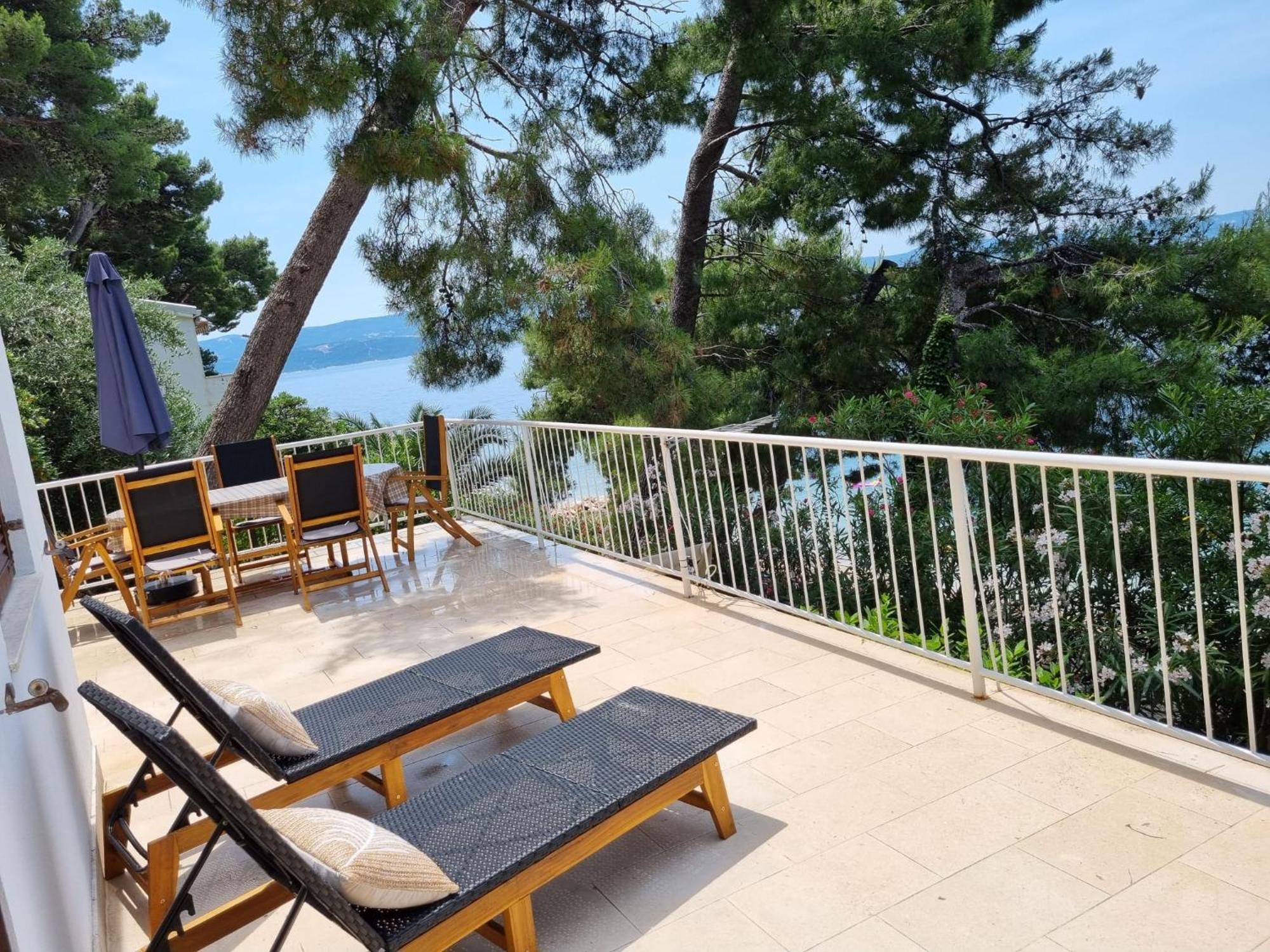Apartman On The Beach - Nemira, Omis Apartment Exterior photo
